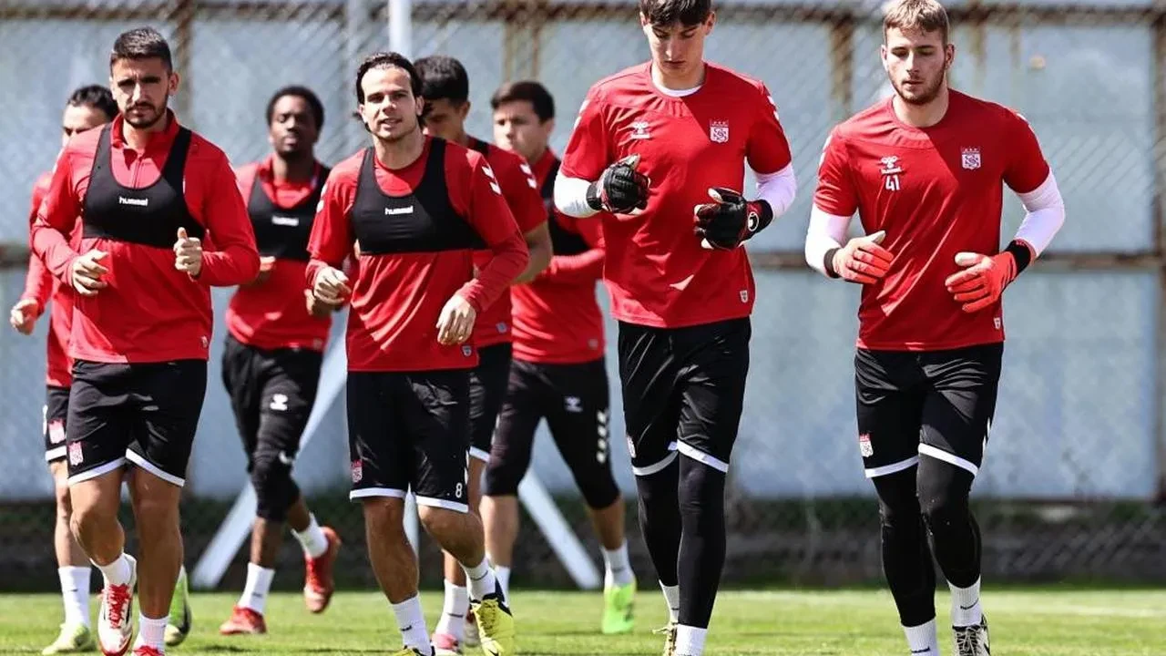 Sivasspor - Antalyaspor maçına doğru: Rıza Çalımbay taktiklerini belirledi
