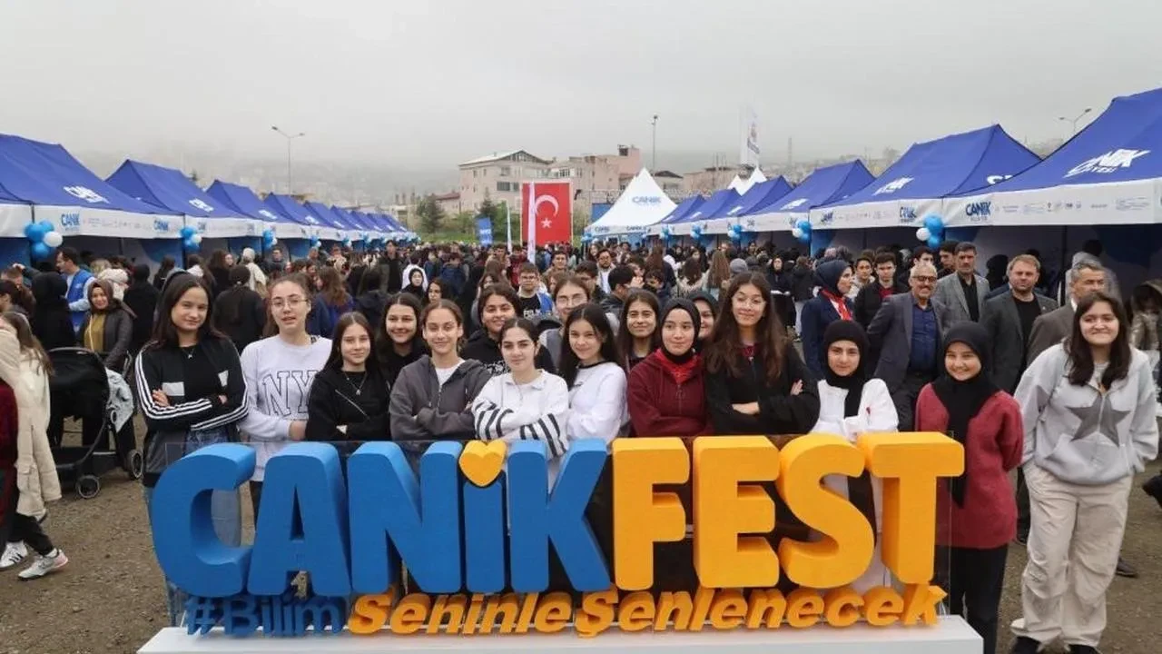 Canik'te 71 bin kişi CANİKFEST'te buluştu: Bilim ve teknoloji dolu 75 atölye ile çağdaş bir deneyim yaşandı