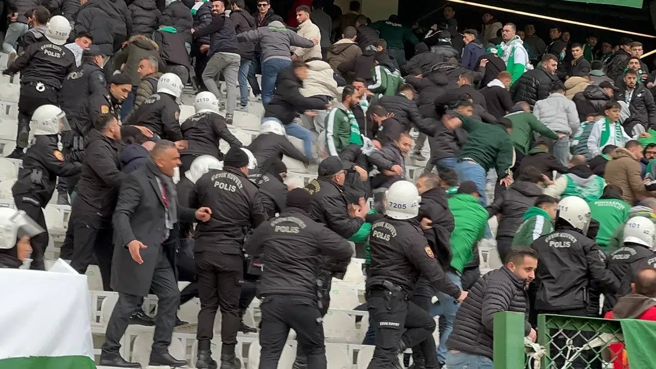 Galatasaray-Konyaspor maçı öncesi tansiyon yükseldi: Abdülkerim Bardakcı'dan taraftara sert tepki