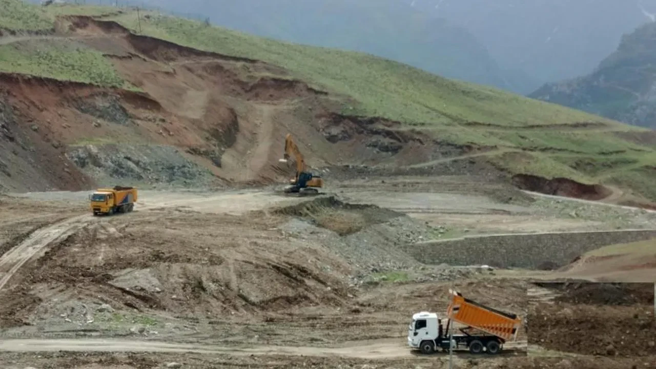 Hakkari'ye yeni futbol stadyumu müjdesi: İnşaat çalışmaları başladı
