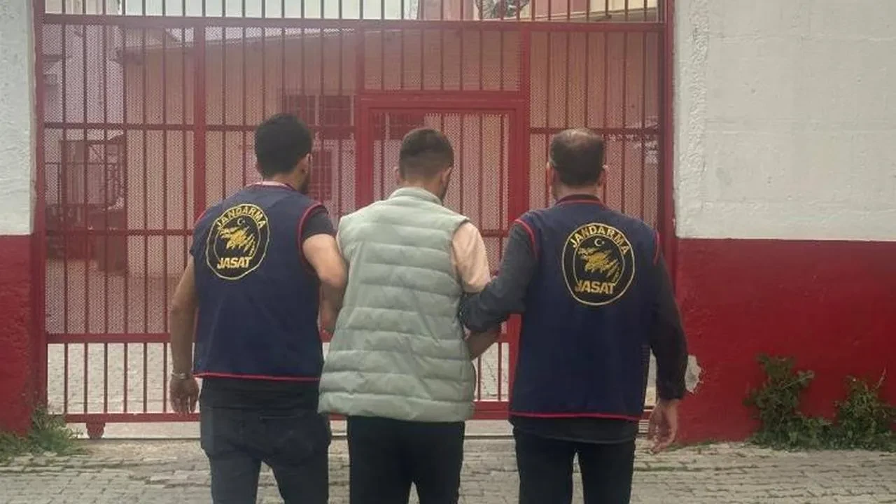 Efeler'de dolandırıcılık zanlısı jandarma tarafından yakalandı