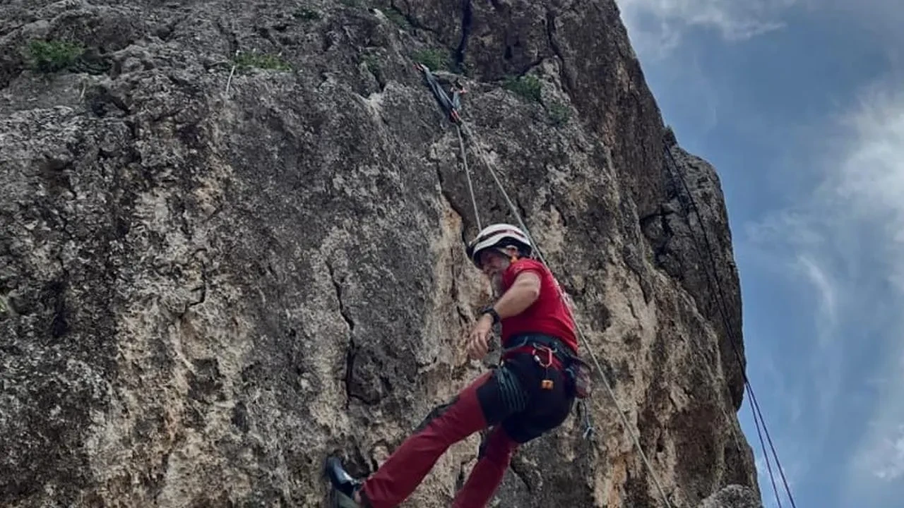 Kahramanmaraş'ta dağcılık rüzgarı: 63 sporcu temel teknikleri öğrenmek için kampa girdi