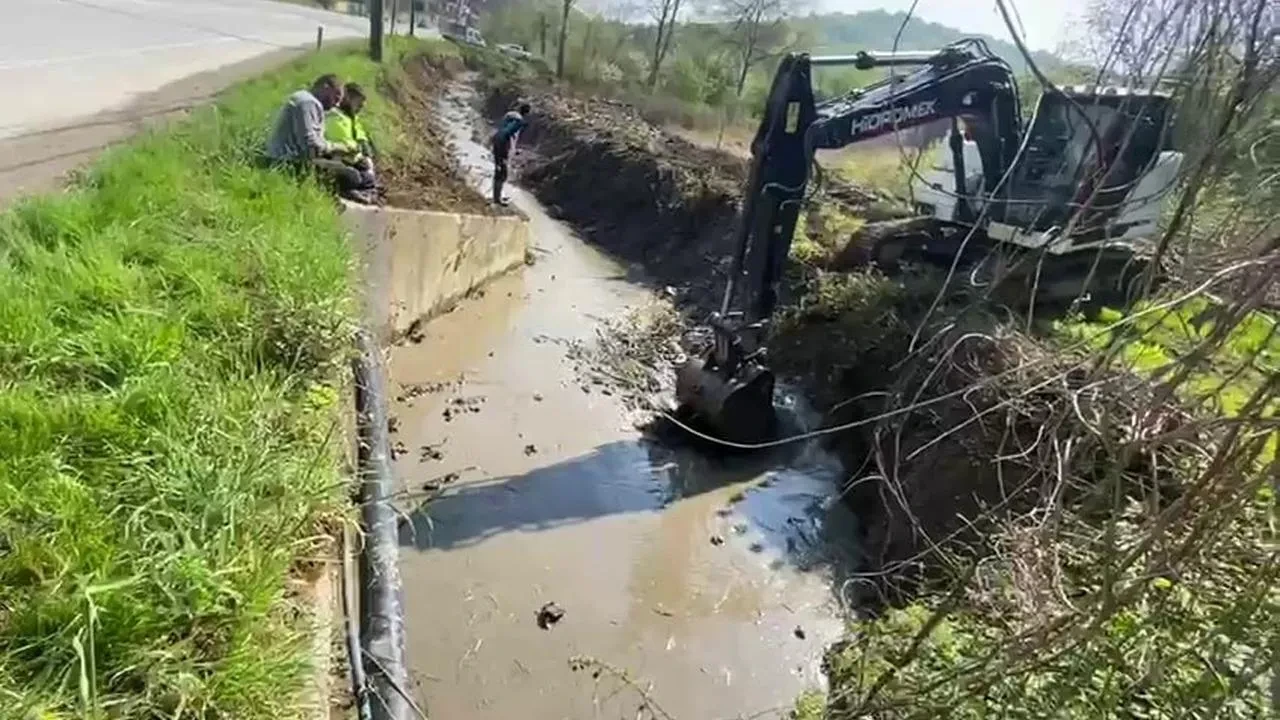 Sapanca Gölü'nde akaryakıt alarmı: İçme suyuna karışan madde ekiplerce temizlendi