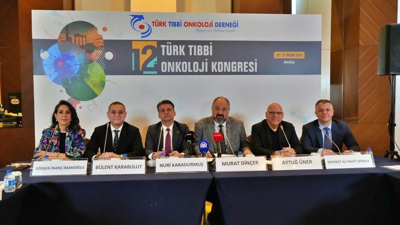 12. Türk Tıbbi Onkoloji Kongresi: Akıllı ilaçlar kanser tedavisinde devrim yaratıyor