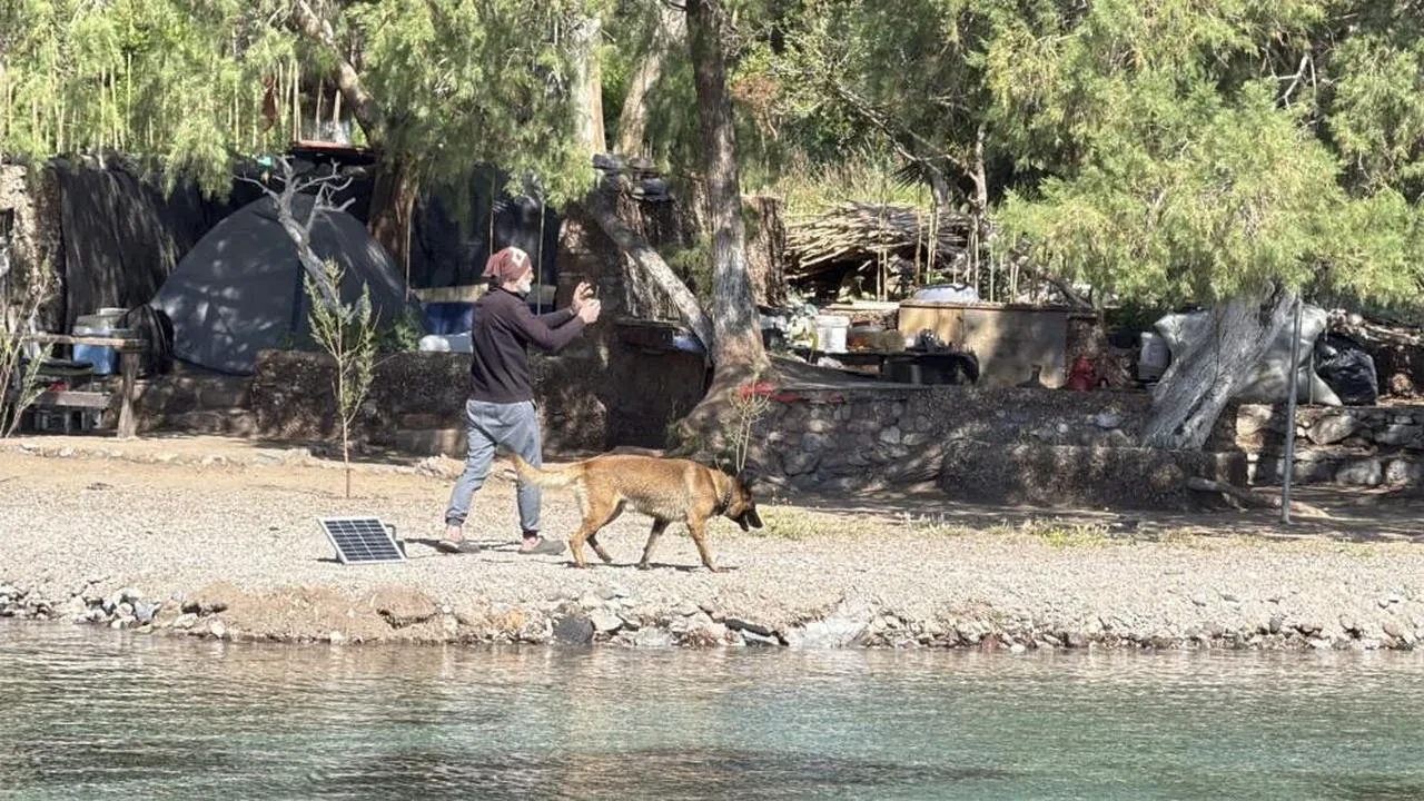 Bodrum Adaboğazı'na kaçak yapı operasyonu: Doğal sit alanındaki yapı yıkıldı
