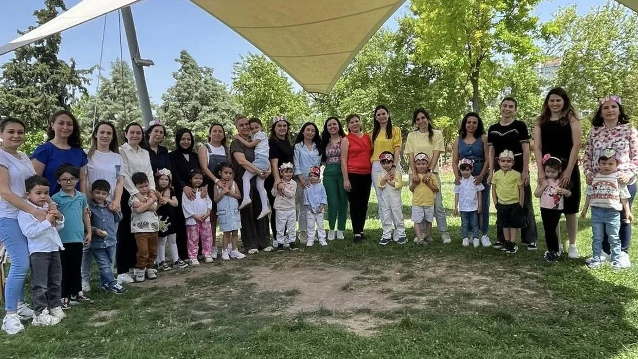 Manisa'da Anneler Günü coşkuyla kutlandı! Çocuklar ve anneler unutulmaz anlar yaşadı