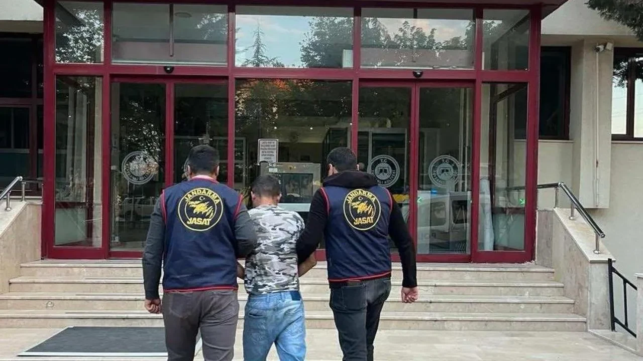 Kütahya'da çocuk istismarı şüphelisi N.A. jandarmanın operasyonuyla yakalandı
