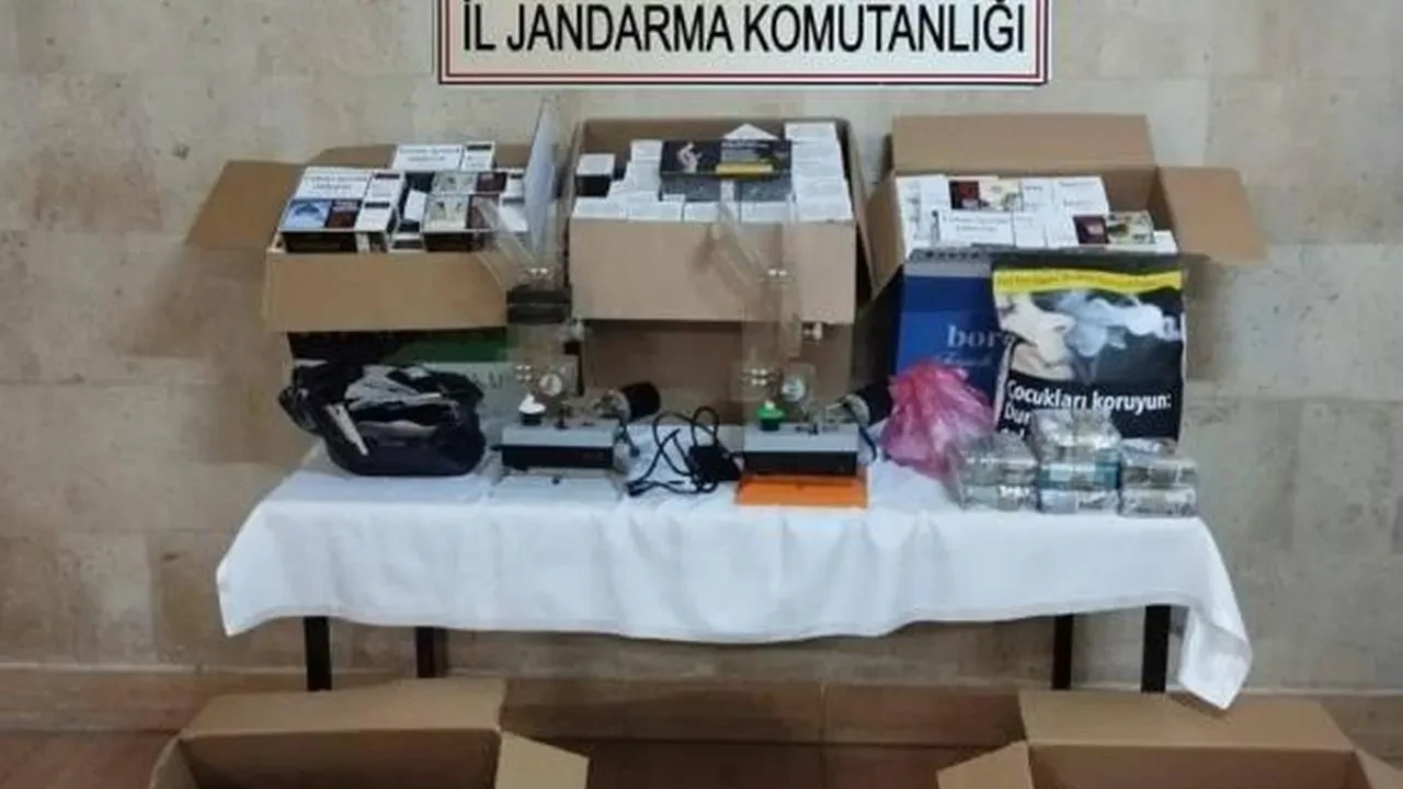 Jandarma ekipleri 11 bin makaron ele geçirdi: Aydın'da kaçak sigara operasyonu