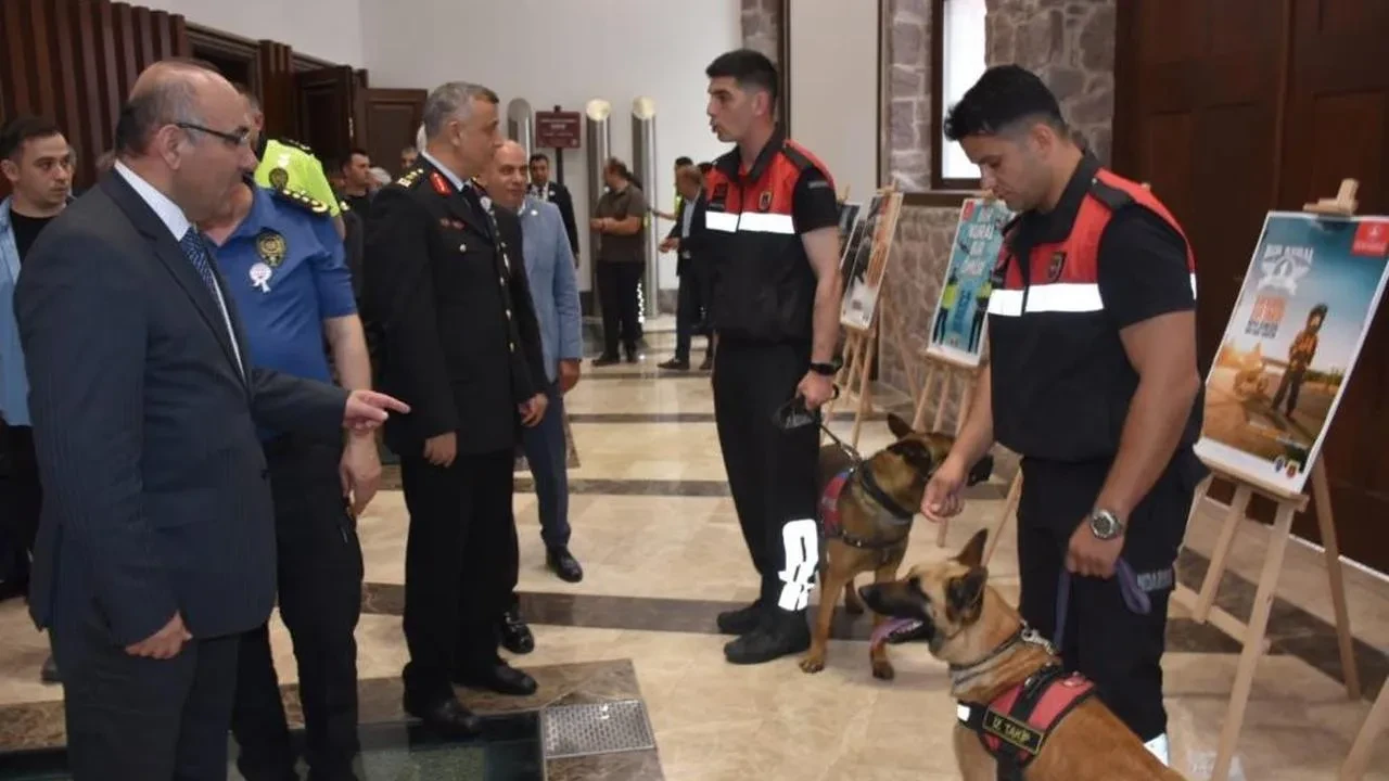 İzmir'de Karayolu Trafik Güvenliği Haftası coşkuyla başladı: Trafik bilinci artıyor
