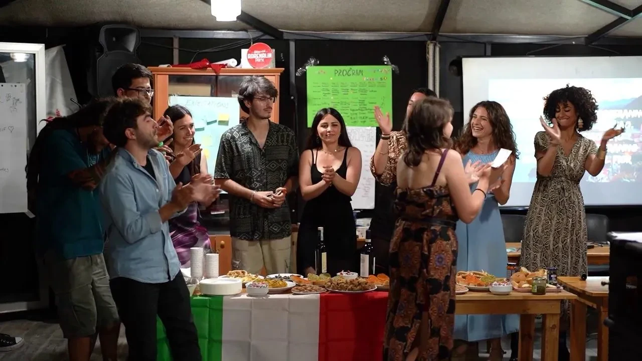 İnegöl Belediyesi Süleymaniye Mahallesine ücretsiz otopark yapıyor