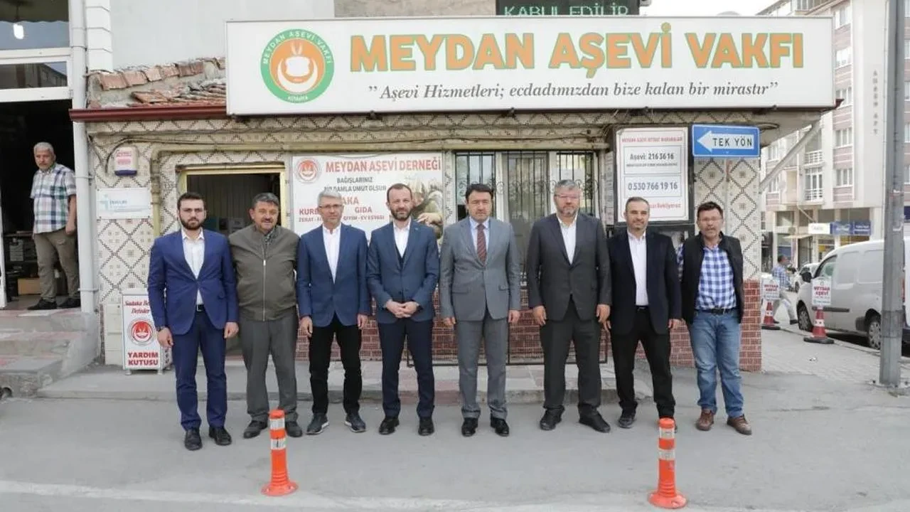 Kütahya Valisi Işın'dan anlamlı sosyal sorumluluk ziyaretleri: İhtiyaç sahiplerine destek çağrısı!
