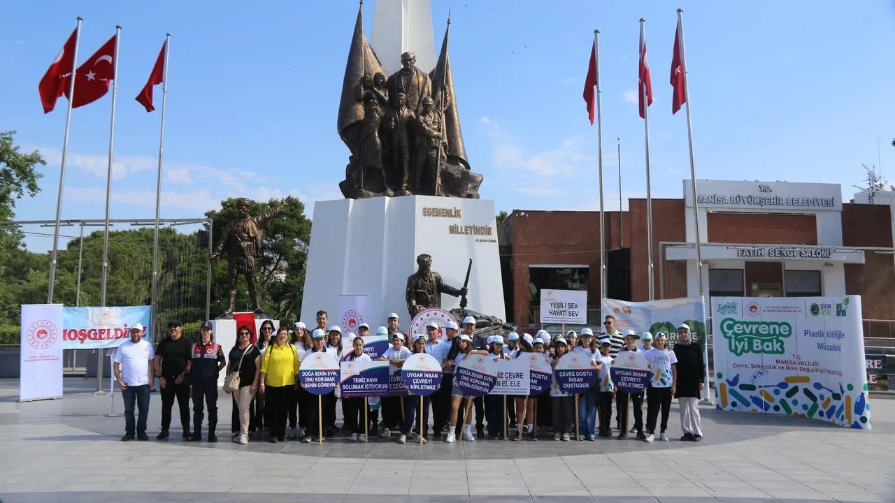 Manisada Çevre Haftası plastik kirliliğine dikkat çekiyor