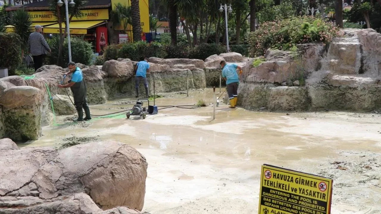 Alanya'nın süs havuzları yenileniyor: Yaz sezonuna hazır hale geliyor