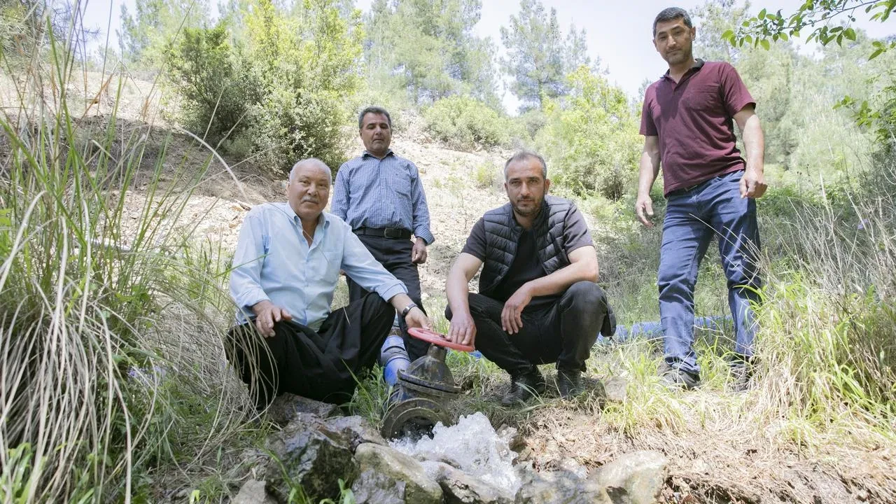 Mersin Fakılı çiftçileri sulama sorununu böyle çözdü