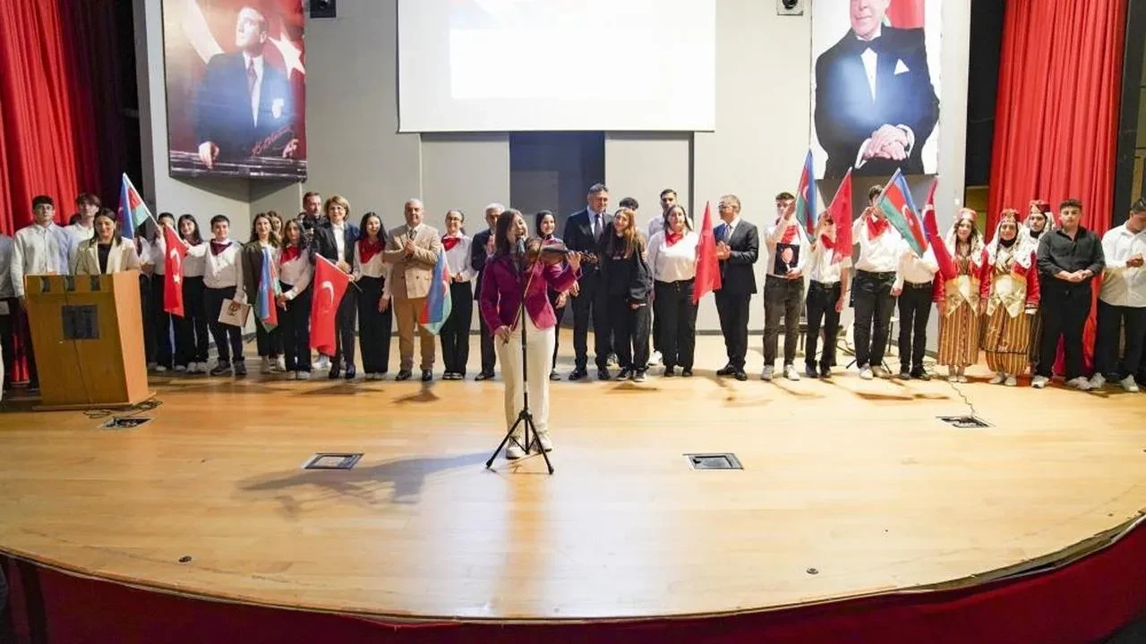 Aliağa'da Gül Bayramı: Heydar Aliyev'in anısına özel etkinlikte konuşulanlar