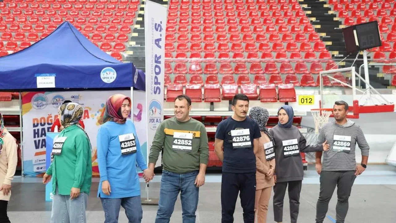 Kayseri'de aileler yarıştı: Spor ve eğlence bir arada