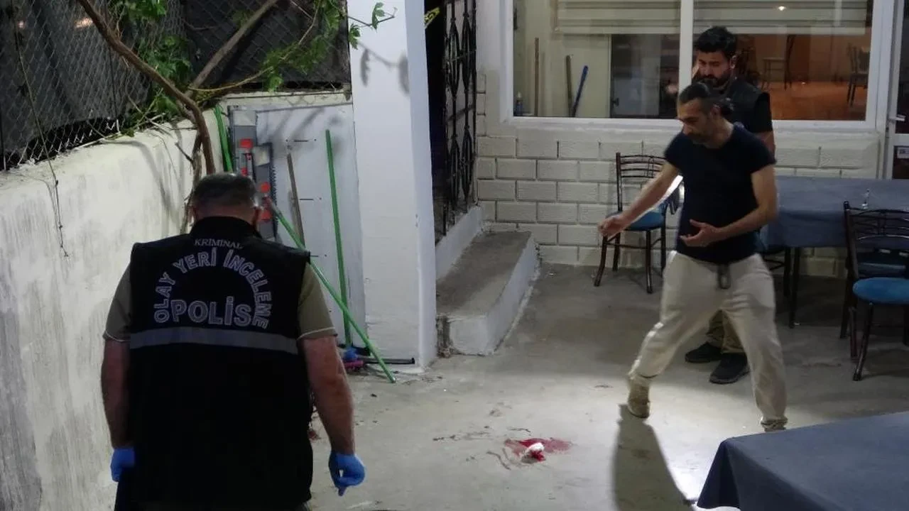 Malatya'da kıraathanede pompalı tüfekli saldırı yaşandı