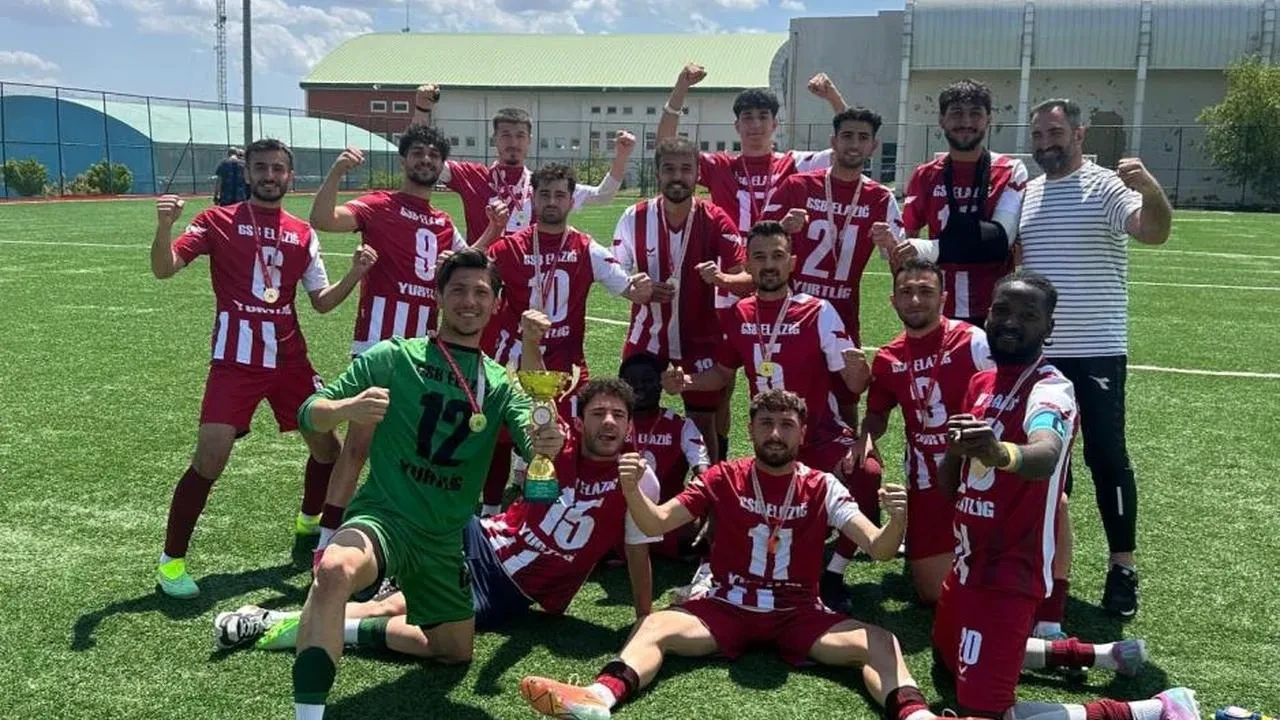 Elazığ GSB Yurtları'ndan tarihi başarılar: Futbol, voleybol ve dartta Türkiye şampiyonu