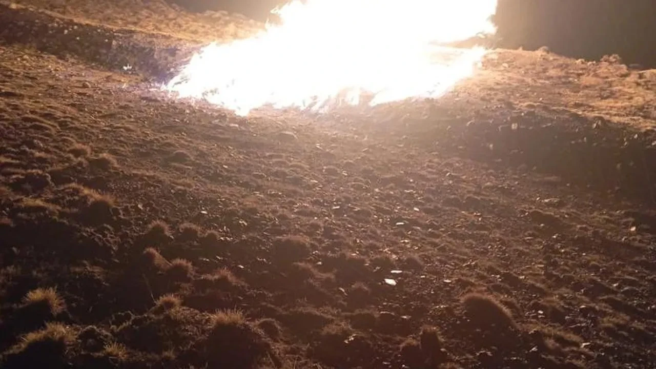 Sivas'ta doğalgaz boru hattında yangın: Ordu-Giresun hattına yıldırım düştü