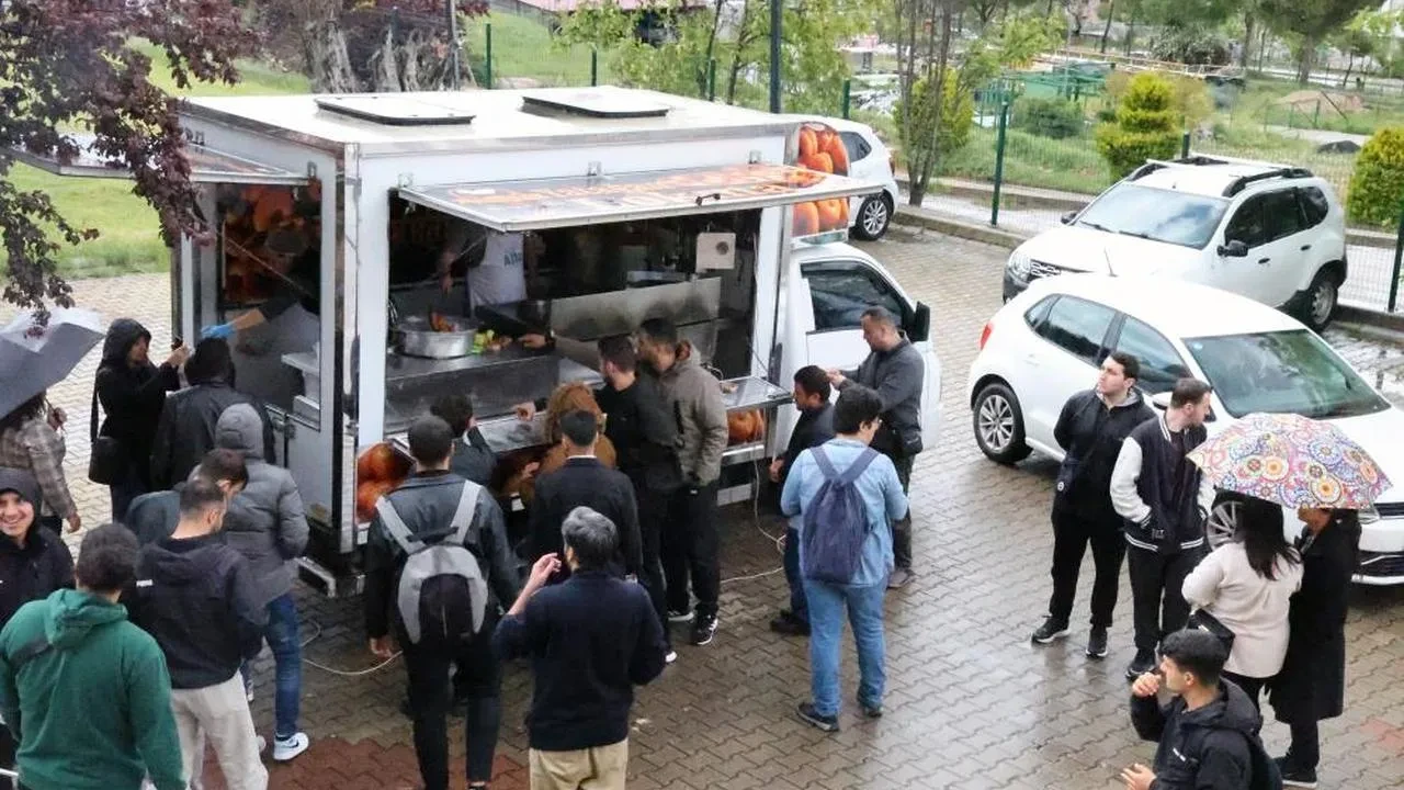 Muğla'da Cüneyt Erdan anısına hayır etkinliği: Berrin Nuroğlu'ndan anlamlı jest