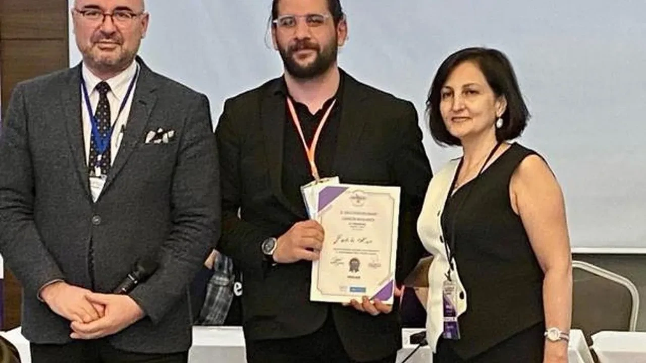 Doç. Dr. Fatih Kar'a 'Genç Kanser Araştırmacı Ödülü' verildi