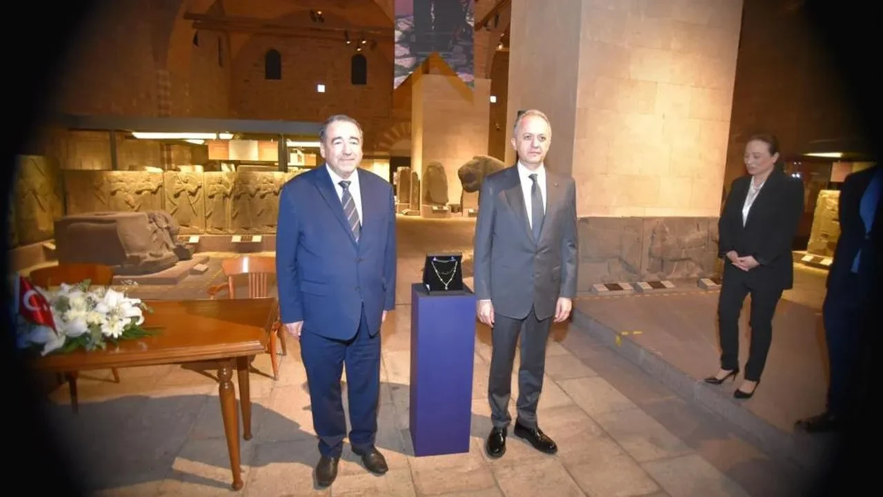 Türkiye, Peru'ya tarihi kolye iadesiyle kültürel mirasını koruma çabalarını sürdürüyor