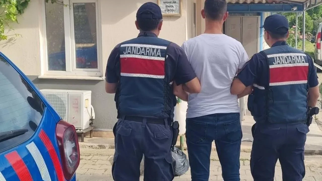 Germencik'te uyuşturucu ve dolandırıcılıktan aranan A.K. jandarma tarafından yakalandı!