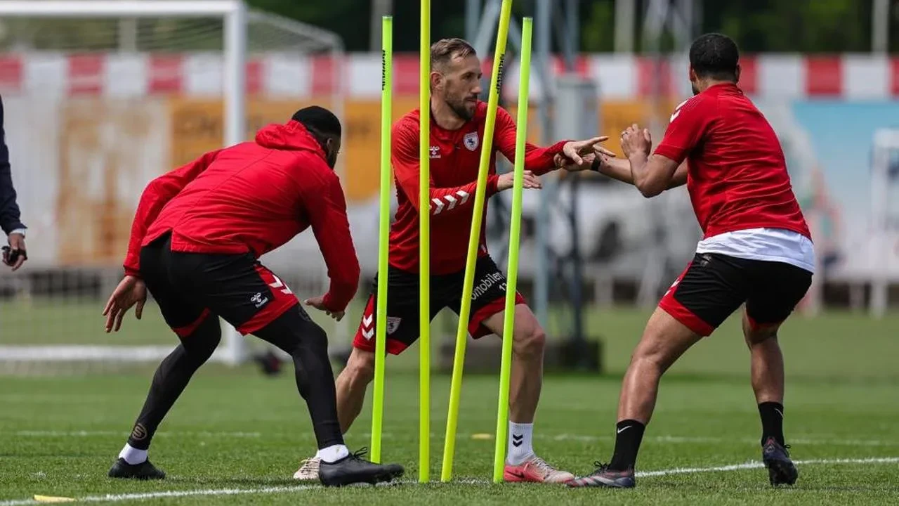 Samsunspor'un Trabzonspor maçı hazırlıkları trafik yüzünden aksadı