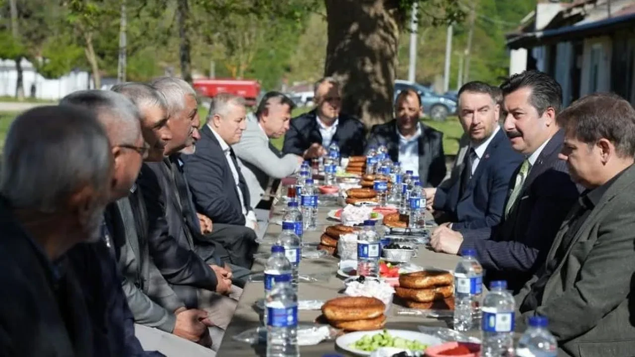 Yenişehir'de Başkan Özel, 71 mahallede vatandaşlarla buluştu: Sorunlar çözüme kavuşacak mı?