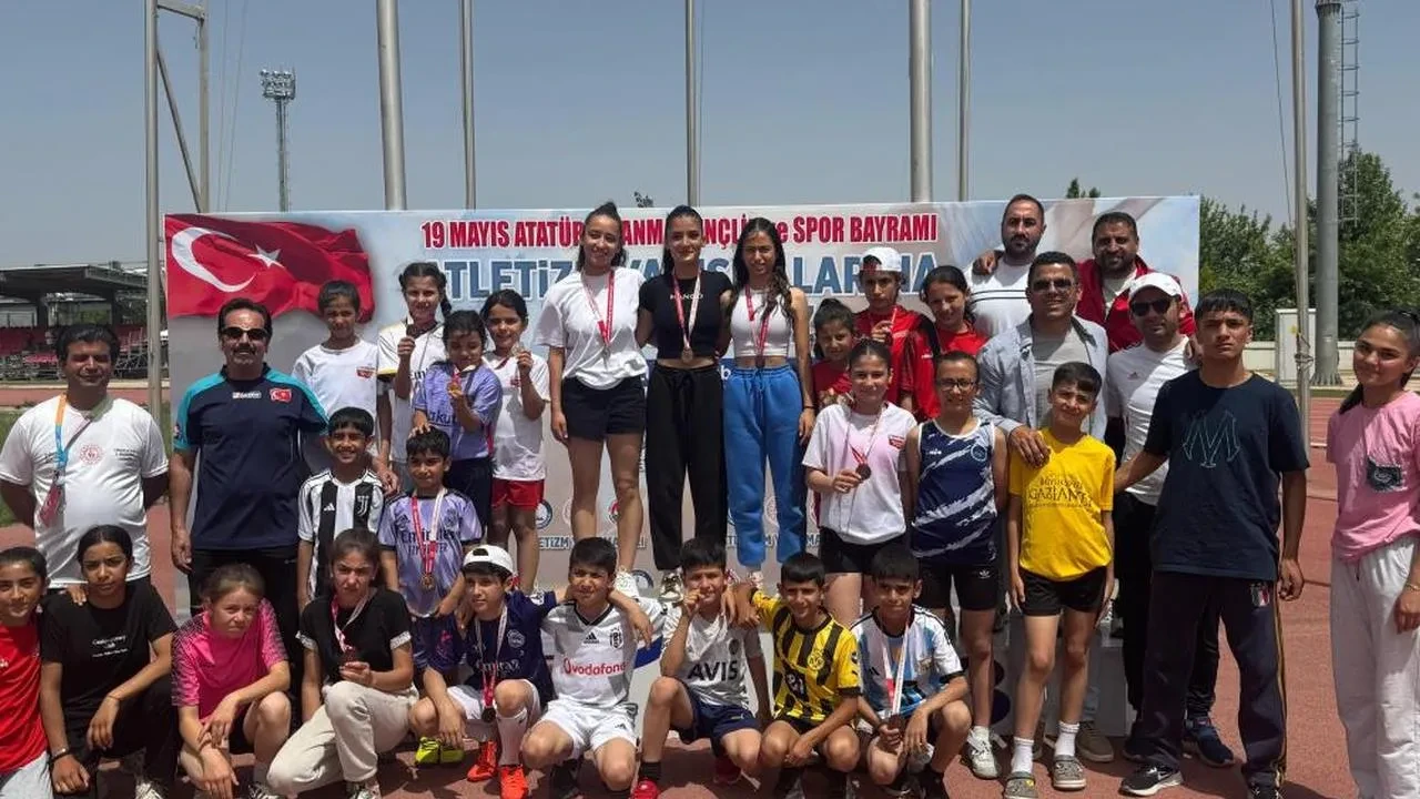 Şahinbey'de 19 Mayıs coşkusu: Gençler sporla buluştu, Başkan'dan umut dolu mesaj!