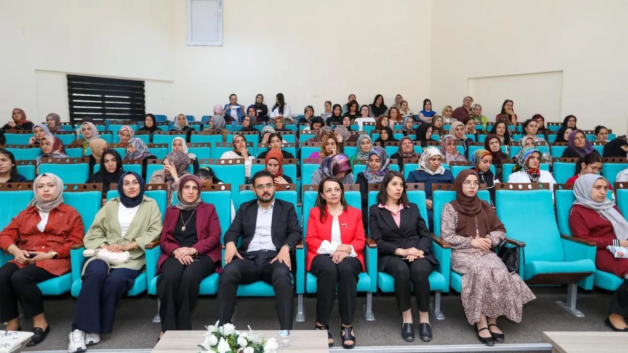Vanda kadın sağlığı için kapsamlı seminer düzenlendi
