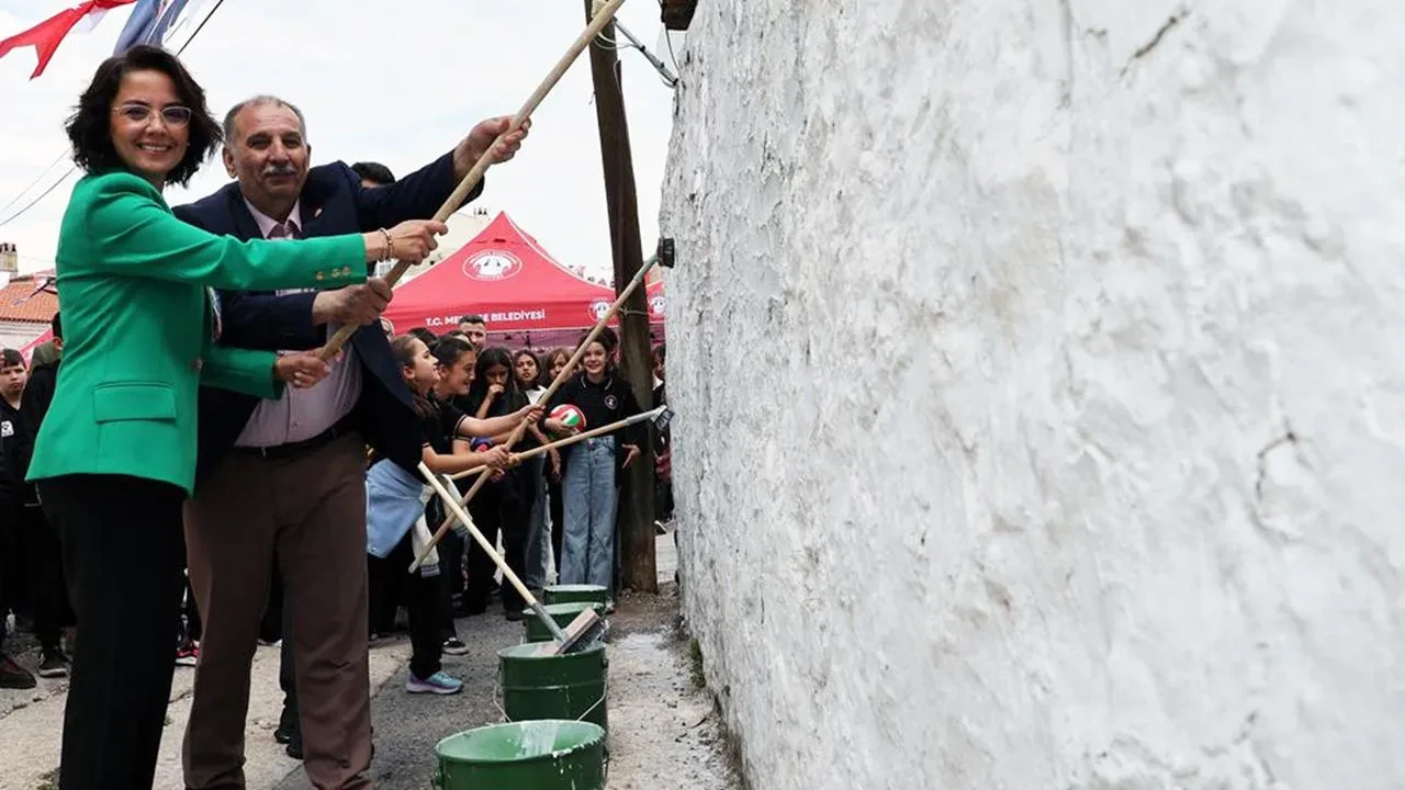 Menteşe Belediyesi Saburhane Meydanında çevre günü kutlandı