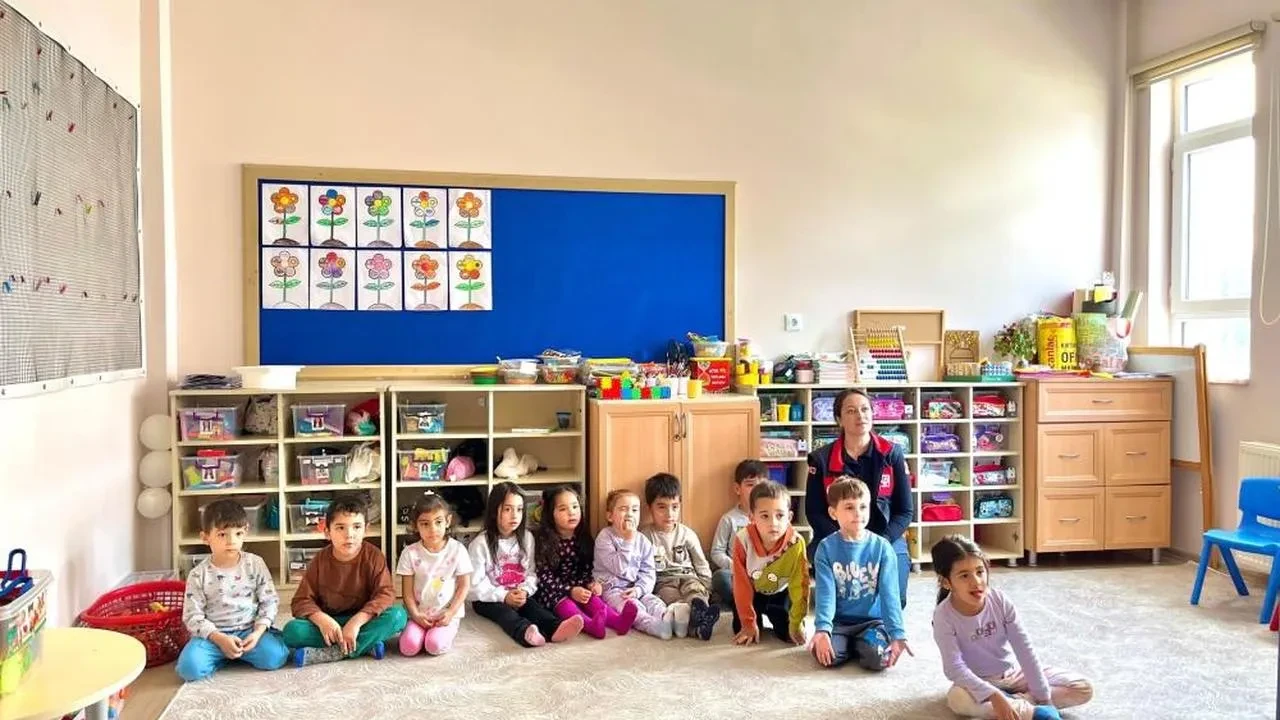 Minik öğrencilere 112 acil çağrı hattı anlatıldı: Muğla'da acil durum farkındalığı