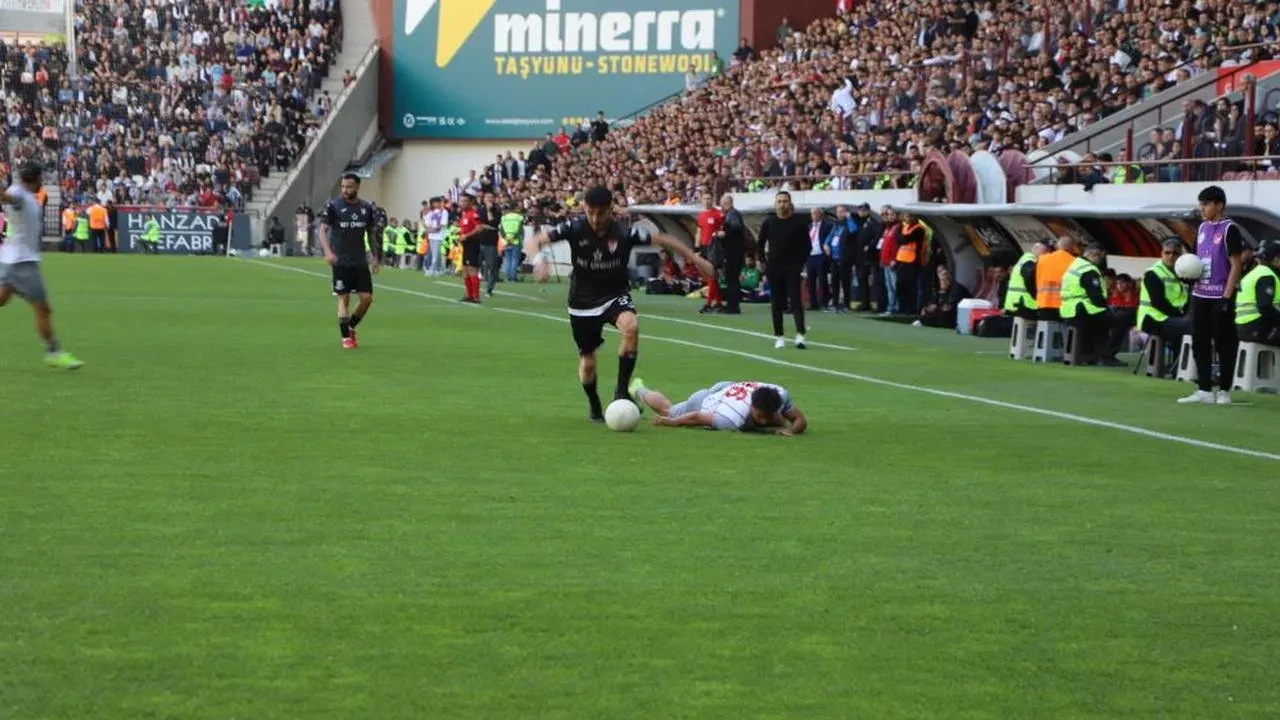 Çimentaş Elazığspor'dan kritik galibiyet: Yeni Mersin İdman Yurdu'nu 1-0 geçti