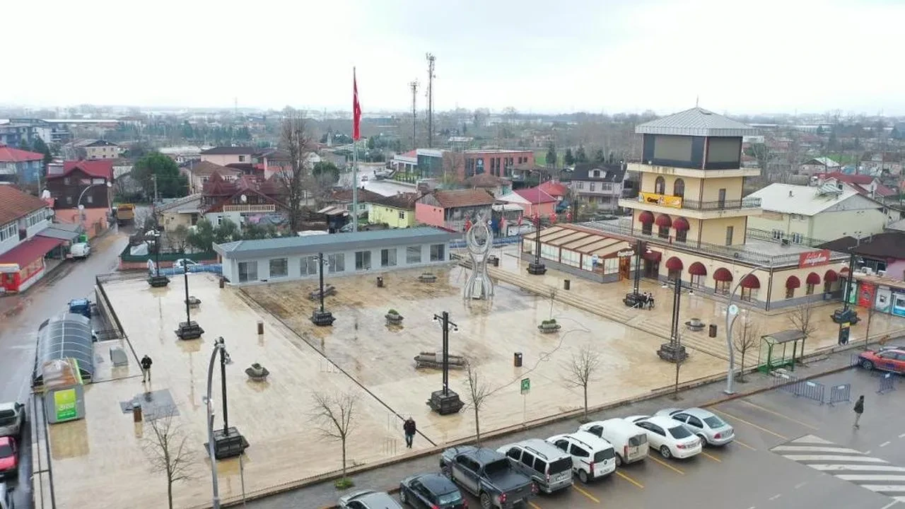 Zanaat geleneği bu çarşıda yaşatılacak: Başiskele’ye zanaat çarşısı kuruldu