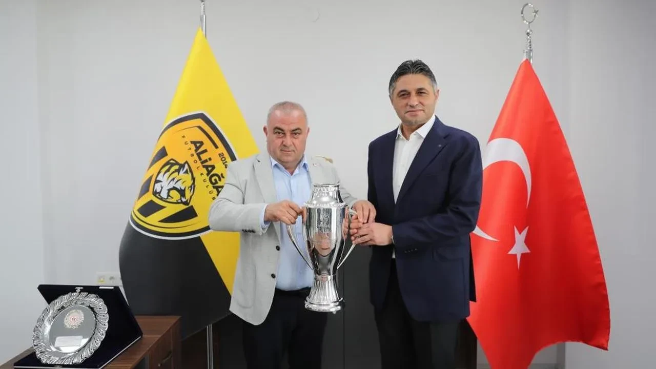 Aliağaspor FK tarih yazdı: şampiyonluk kupasını aldı