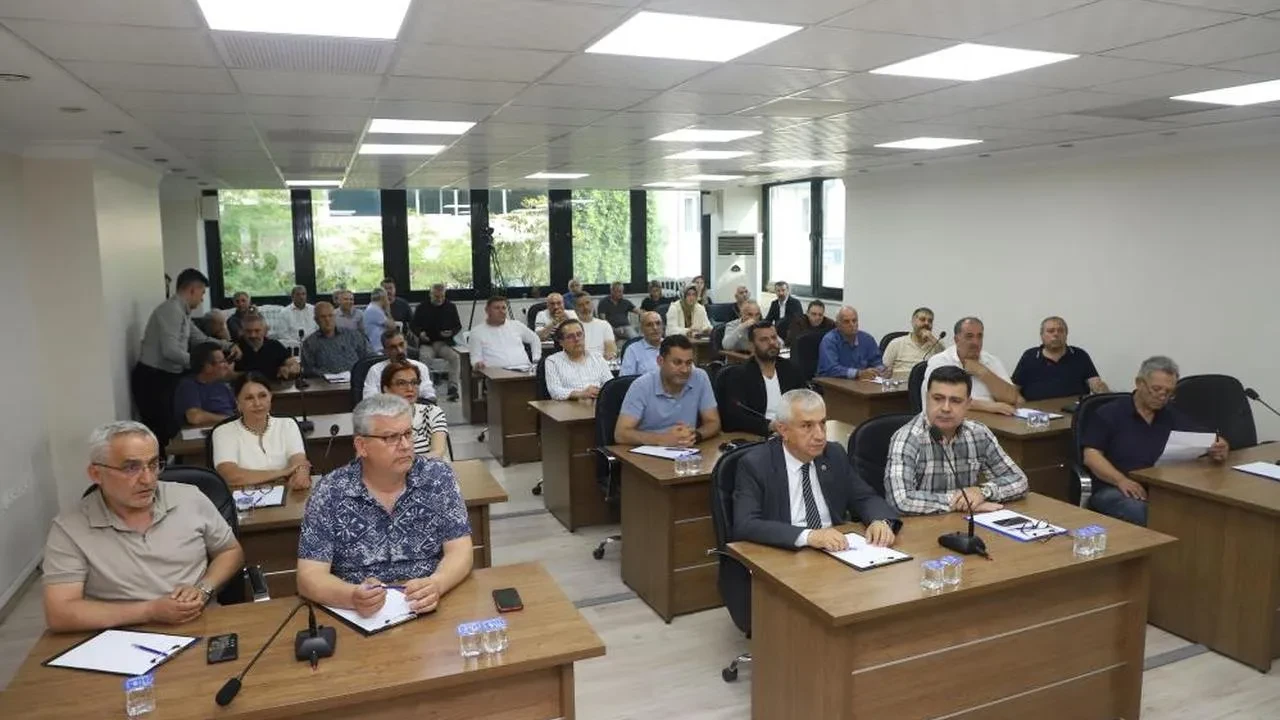 Turgutlu Belediye Meclisi olağanüstü toplandı: 3 önemli karar oy birliğiyle kabul edildi