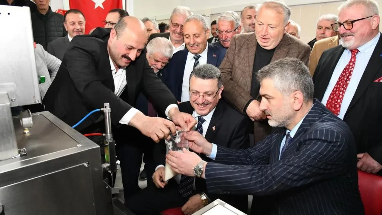 Trabzon, arı üreticilerine destek için arı yemi makinelerini tahsis etti: Diğer iller de yararlanacak