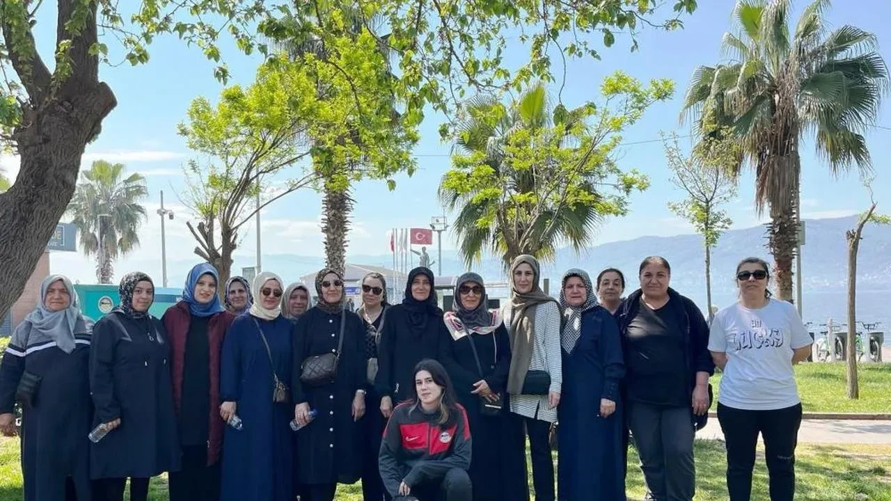 Körfez Belediyesi'nden zumba kurslarına yoğun ilgi: Sağlıklı yaşam için harekete geçin