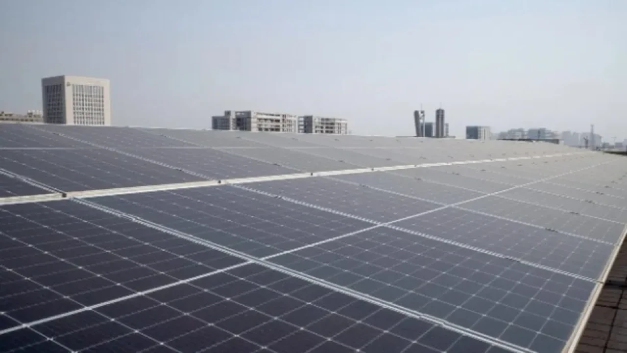 Google'dan dev güneş enerjisi yatırımı: 600 megavatlık proje hayata geçiyor!