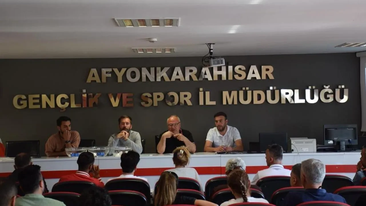 Afyonkarahisar'da gençler futbol heyecanı! Şampiyona detayları belli oldu