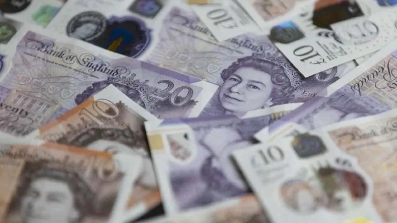 İngiltere'de enflasyon korkutmaya devam ediyor: Yüzde 3,5 ile son 9 ayın zirvesinde!