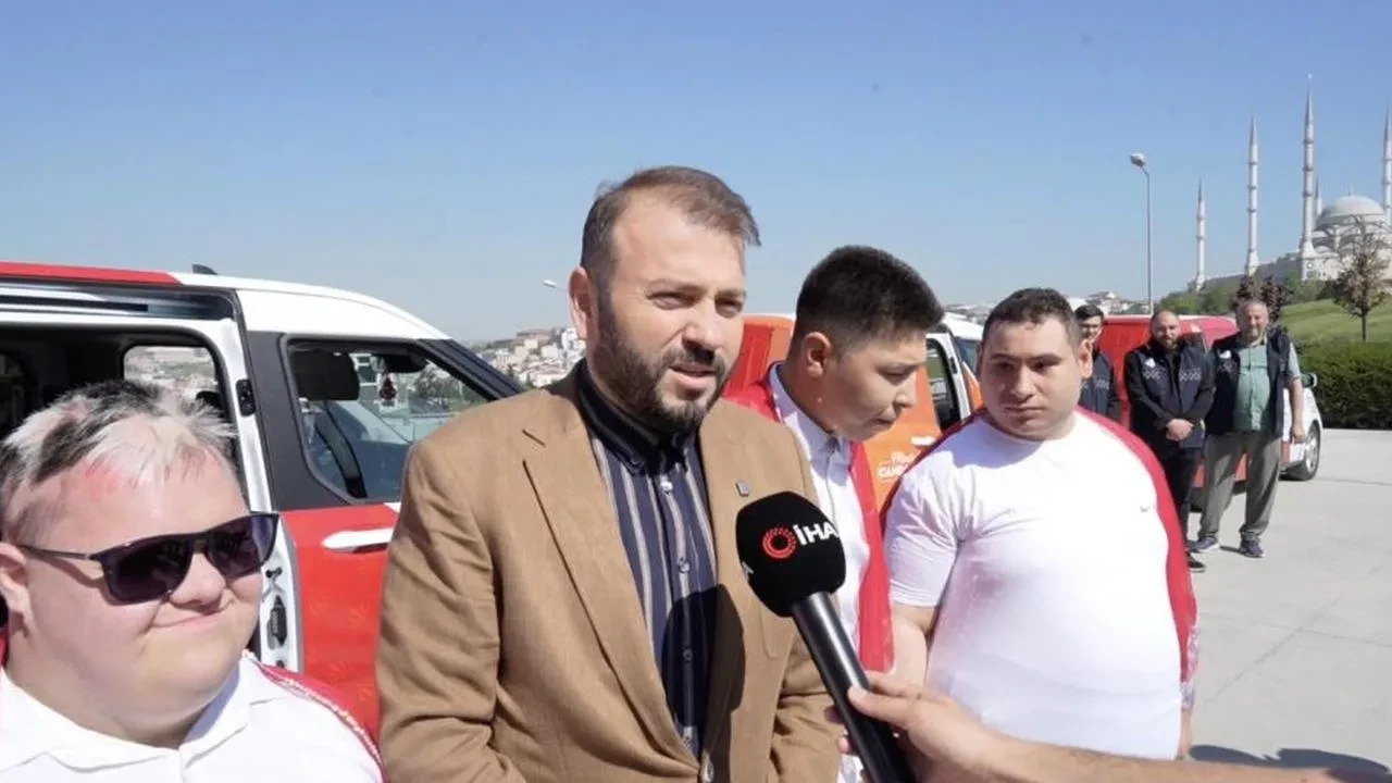 Engelliler Haftası'nda özel bireyler kışlada temsili askerlik yaptı