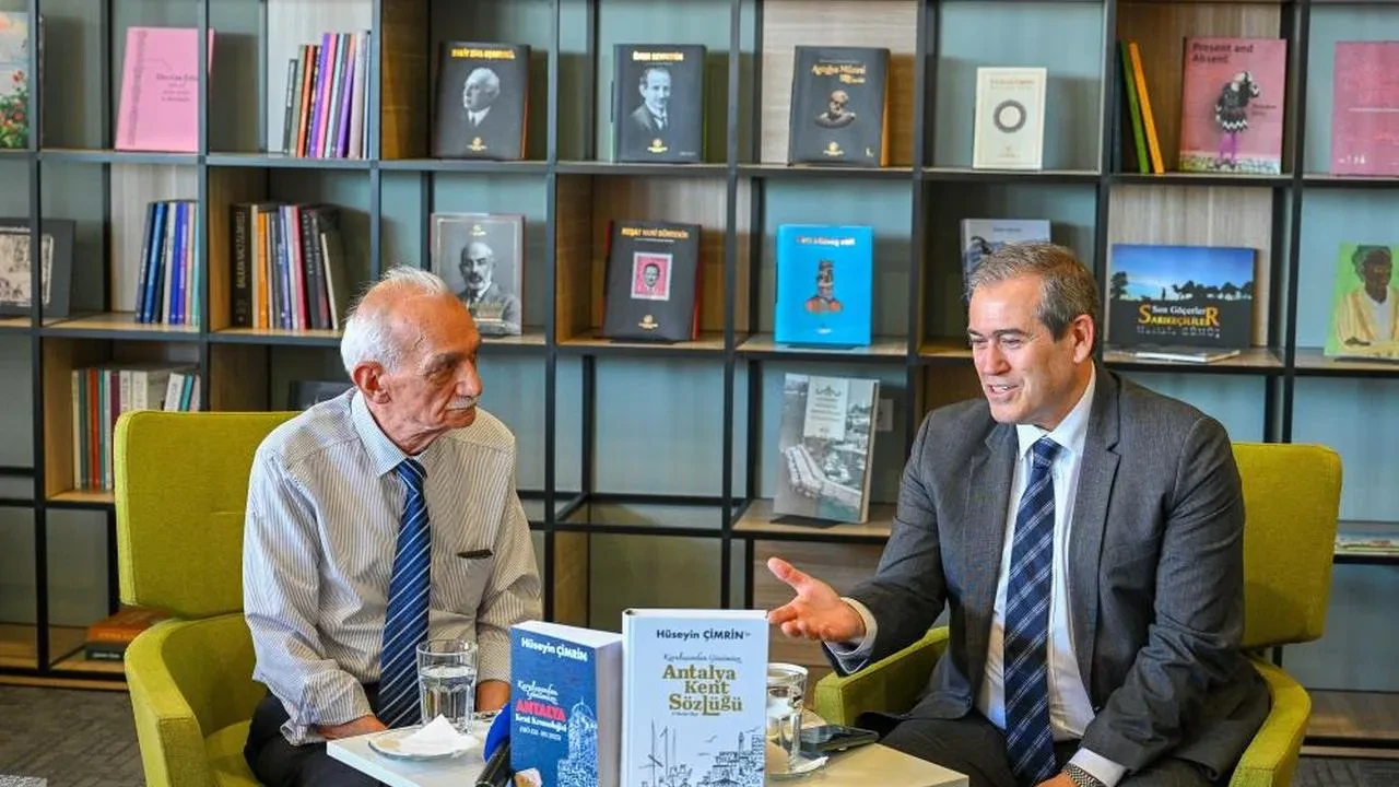 Hüseyin Çimrin'in Antalya kitapları ATSO desteğiyle tanıtıldı