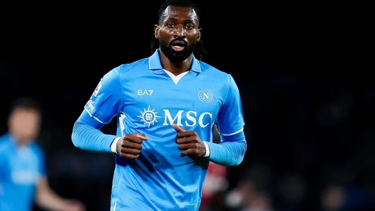 Fenerbahçe, Şampiyonlar Ligi için Napoli'nin yıldızlarını transfer etmeye hazırlanıyor