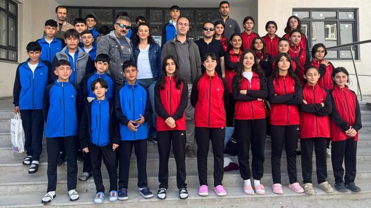 Fevzi Geyik Ortaokulu'ndan büyük başarı: 11 branşta il birinciliği, 8 branşta Türkiye finalleri