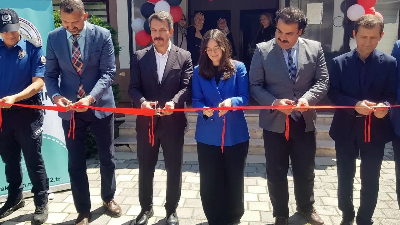 Taraklı Halk Eğitim Merkezi el emeği eserleri sergilendi