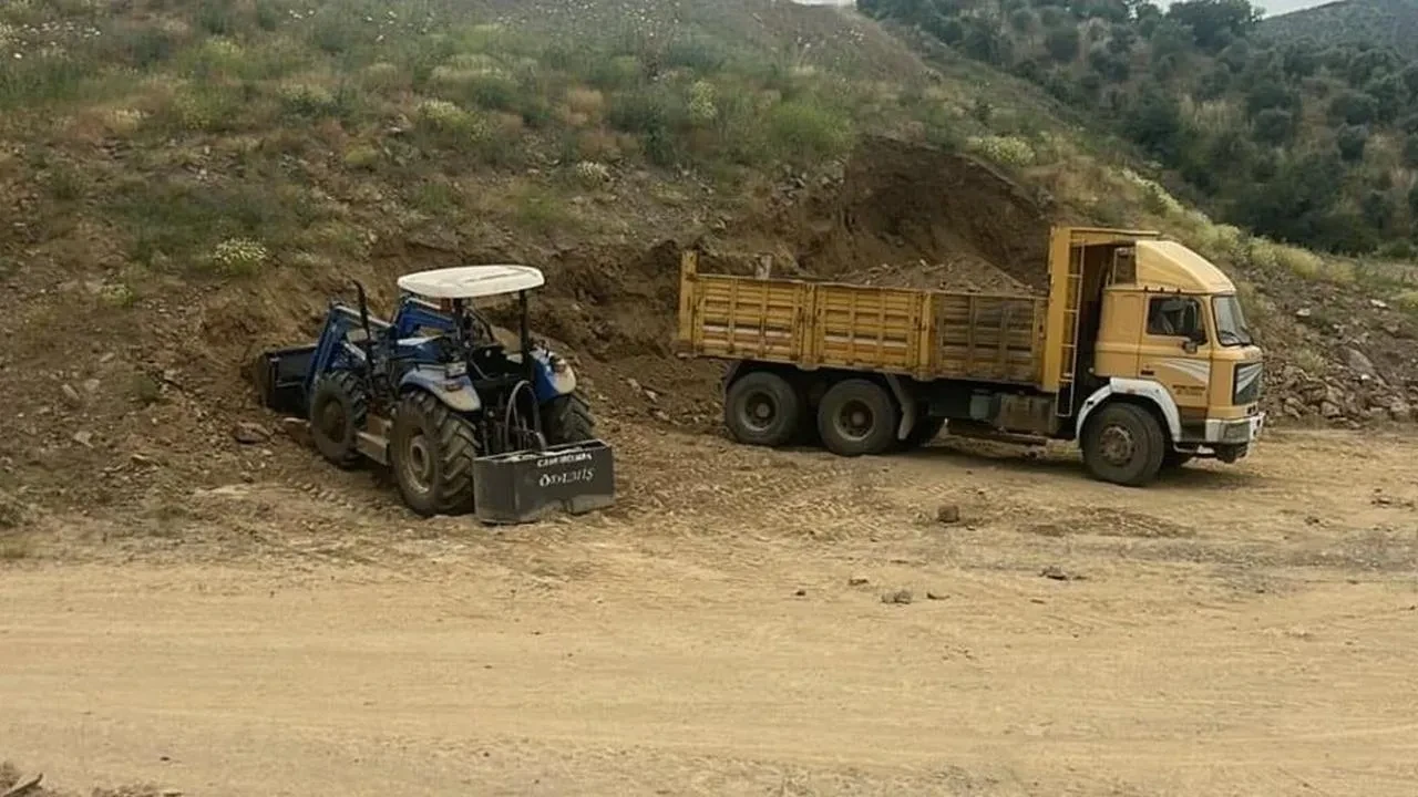 Kepçe operatörü Efeler'de toprak altında kalarak öldü