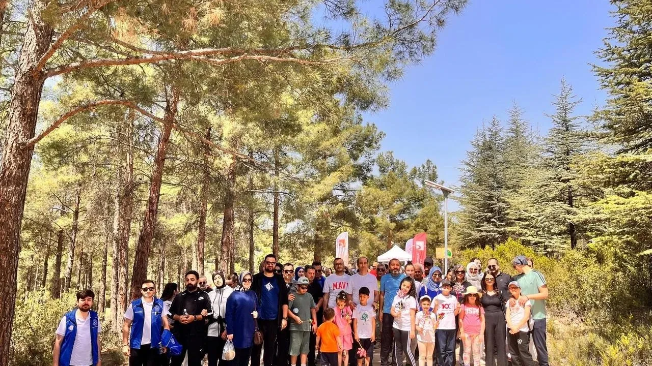 Bilecik Kent Ormanında yüz elli aile yürüdü