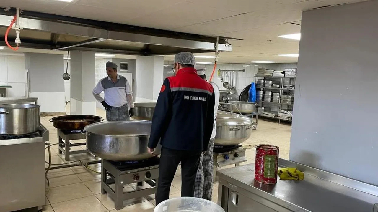 Erzurum'da gıda işletmelerine kapsamlı denetim yapıldı